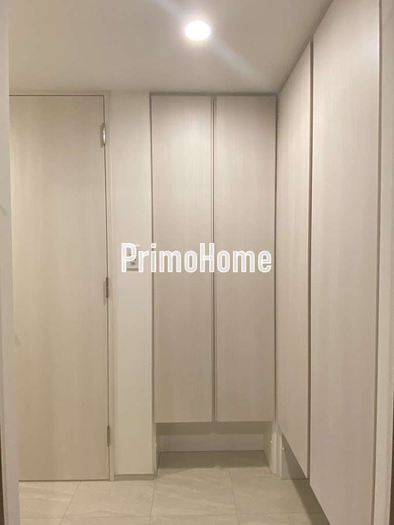 クロスレジデンス日本橋浜町の玄関