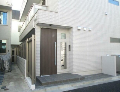 【エントランス】 | ラフィネ芦花公園A