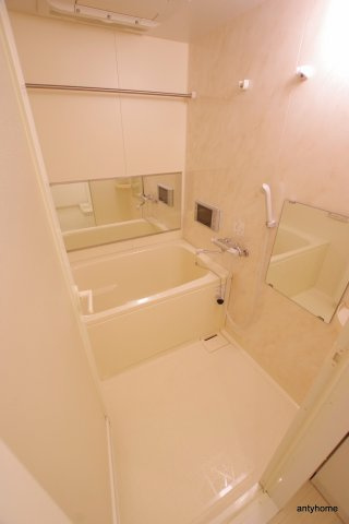 アローフィールズ弐番館　仲介手数料無料の浴室