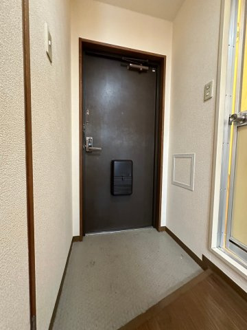 イーストフィールドの玄関