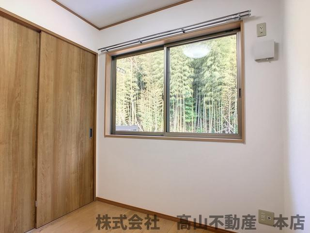 ラフォーレさつき九番館の洋室