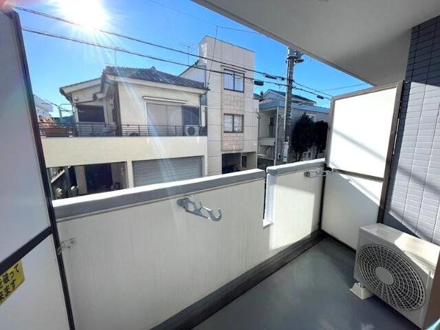 南西側バルコニーです。