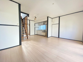 【居間・リビング】