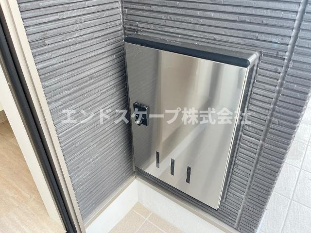 仮）高崎市上小鳥町Ｔ様新築アパートＢ棟のその他共用部分|宅配ボックス（イメージ）
高崎、前橋のお部屋探しはエンドスケープまで！お客様の理想お聞かせ下さい♪