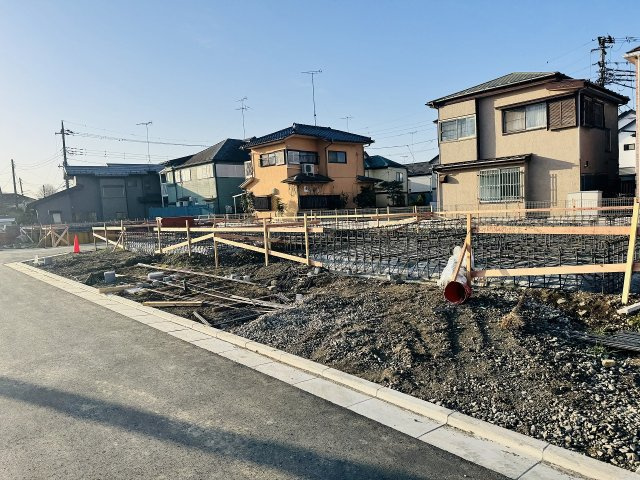 八王子市　泉町　新築一戸建て　２６期の駐車場|～2台駐車可能カースペース～