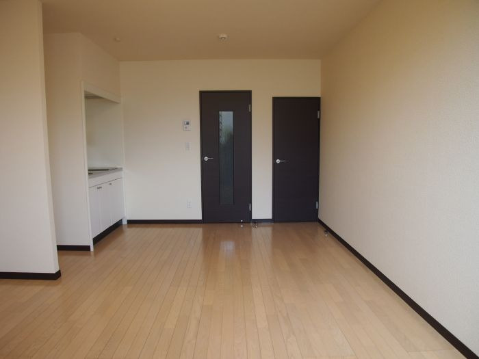 ウィンド・フィル今宿の居間・リビング