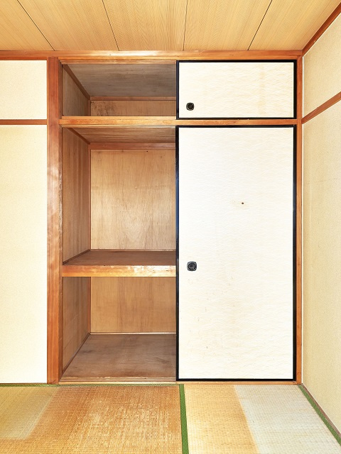 タウンハウス伊川谷の収納|和室の押入と天袋