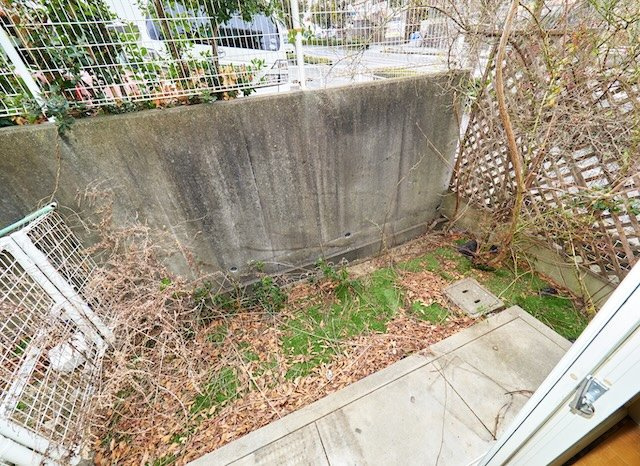 タウンハウス伊川谷の庭|南面専用庭