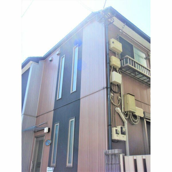 エクシード根岸の外観