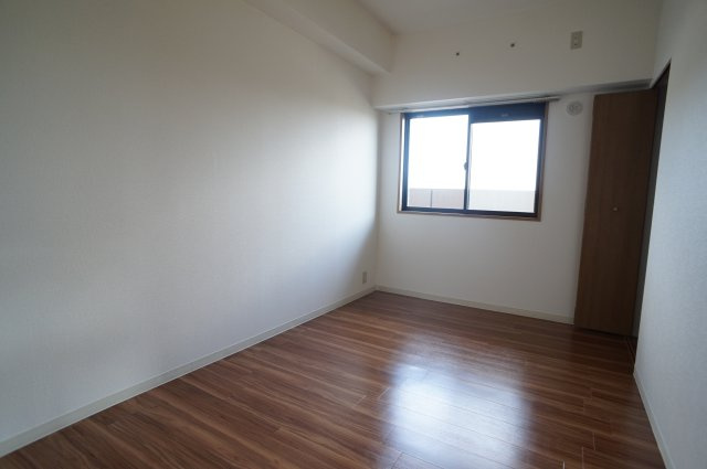 パセオ清荒神１番館の寝室