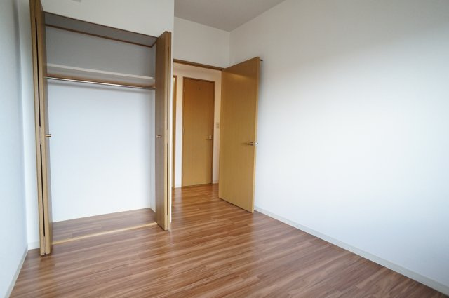 パセオ清荒神１番館の寝室