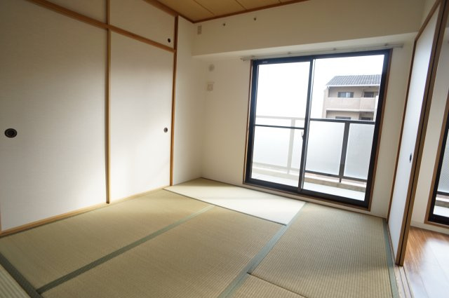 パセオ清荒神１番館の和室