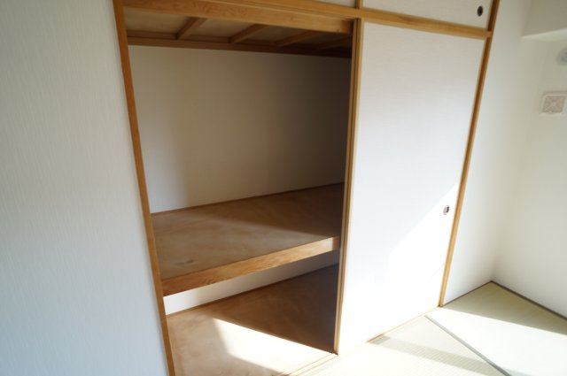 パセオ清荒神１番館の収納