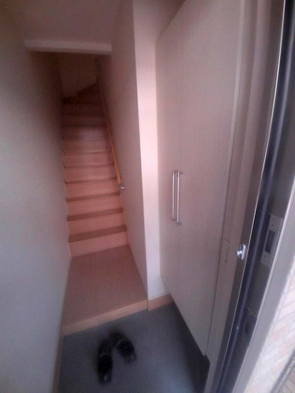 グレースメゾンの玄関