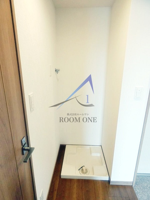 IL MEZZO DI TOKYO，UNOの設備|洗濯機置き場です。