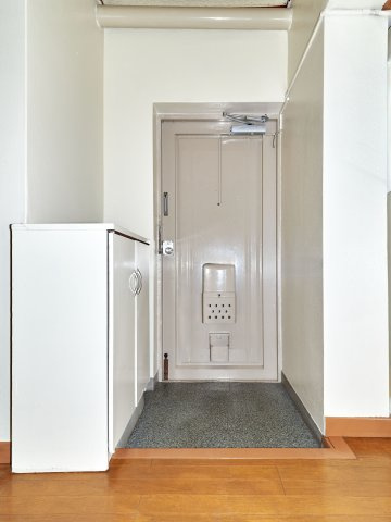 垂水農住5号棟の玄関|シューズボックスあります