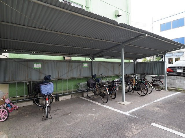 垂水農住5号棟のその他共用部分|駐輪場
