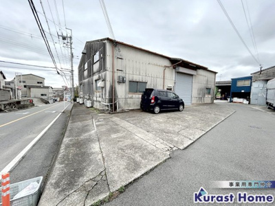 【駐車場】 | 美原区多治井貸倉庫