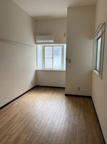 フジ・フラットの居間・リビング