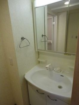 【洗面所】 | 銀座レジデンス壱番館 | シャワー付洗面台