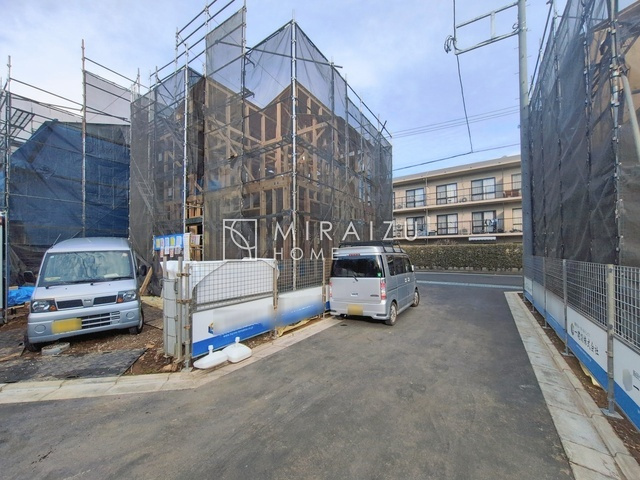 【前面道路含む現地写真】 | 贅沢な暮らしにぴったり設備が魅力♪家事導線の良い水回りで毎日綺麗家事もラクラク♪早朝、夜間問わず現地見学＆周辺環境ご案内致します♪