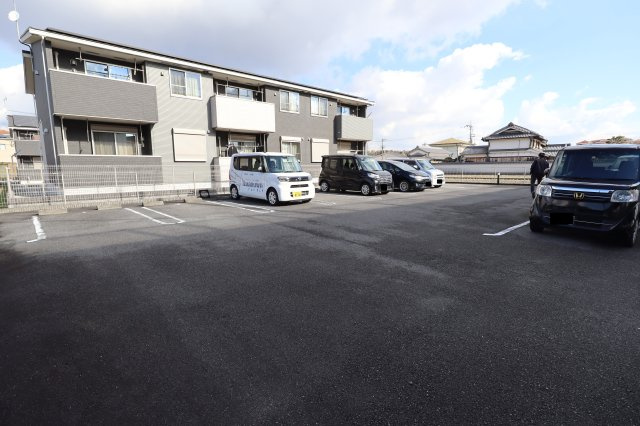 ブローテの駐車場