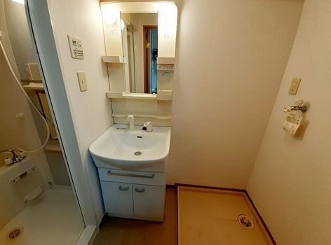 ケンオークニの独立洗面台