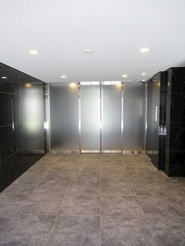 フュージョナル墨田のエントランス