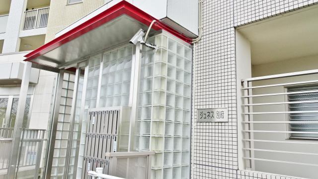 ジュネス別府のエントランス|毎日通るエントランスはこのようになっています