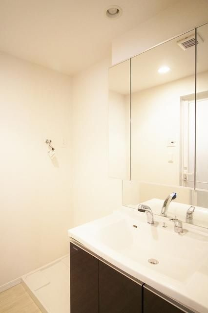 熊本市南区日吉１丁目の賃貸マンションの独立洗面台