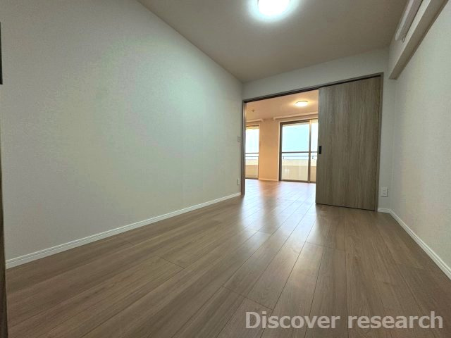 エレンシア立川トレスの洋室