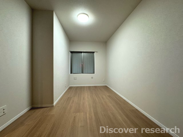 エレンシア立川トレスの洋室