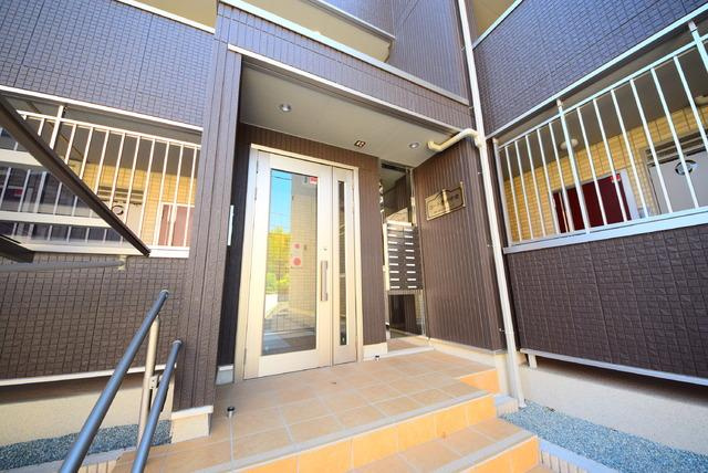 コート港南中央のエントランス