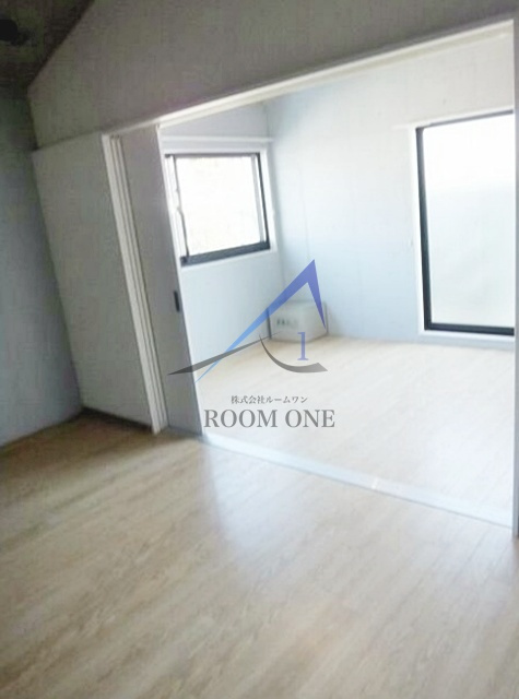 アート・フル中井の居間・リビング|洋室のお部屋です。