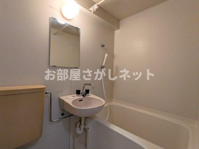 セントラル本厚木の浴室