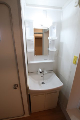 【設備】 | ヴィラナリー狭山10号棟 | 室内洗濯機置場