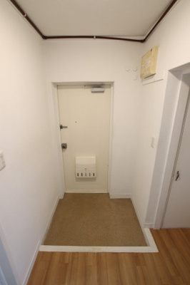 【玄関】 | ヴィラナリー狭山10号棟