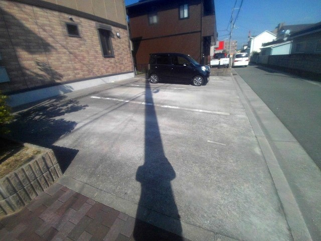 ボナール白水の駐車場