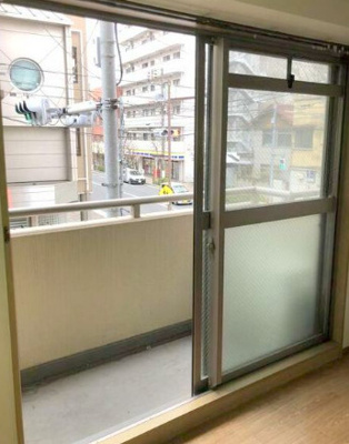 【バルコニー】 | エバーフォレスト | バルコニーからの眺めを楽しみながら食事をしませんか