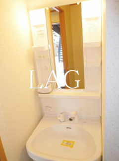 【洗面所】 | アムール remercier | 洗面台です。