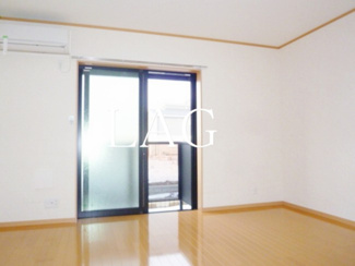 【居間・リビング】 | アムール remercier | 洋室のお部屋です。