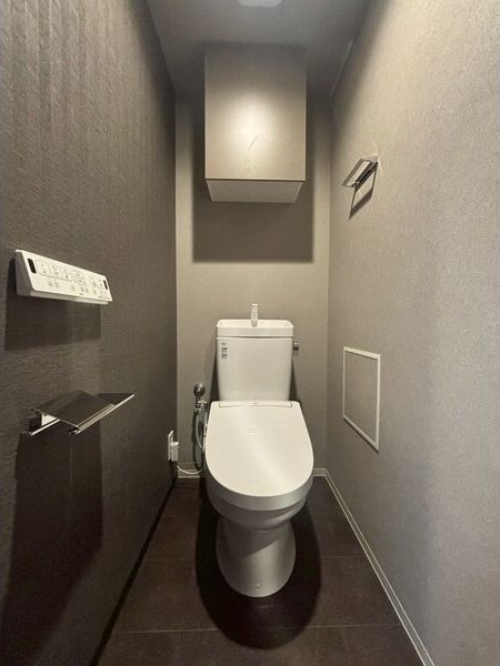 プレサンスレイズ桜山EASTのトイレ