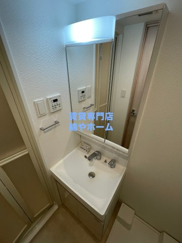 S-RESIDENCE難波大国町Tresの独立洗面台|独立洗面化粧台付き