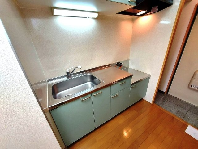 エクシード Ⅶのキッチン|イメージ（同建物内別部屋の写真です）