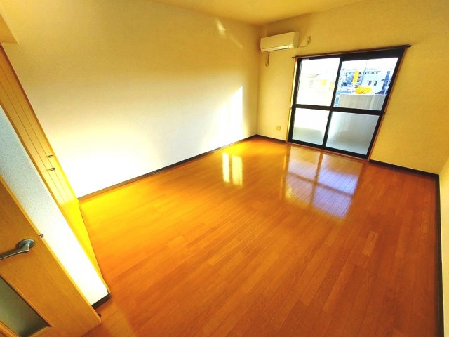 エクシード Ⅶの居間・リビング|イメージ（同建物内別部屋の写真です）