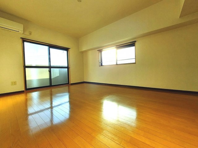 エクシード Ⅶの居間・リビング|イメージ（同建物内別部屋の写真です）