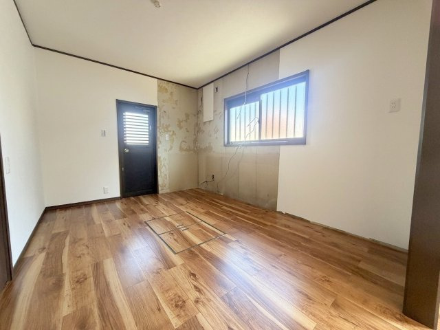 三郷市戸ケ崎3丁目　中古戸建のキッチン|キッチン・浴槽・洗面台・トイレは2タイプのグレードからお選びいただけます。