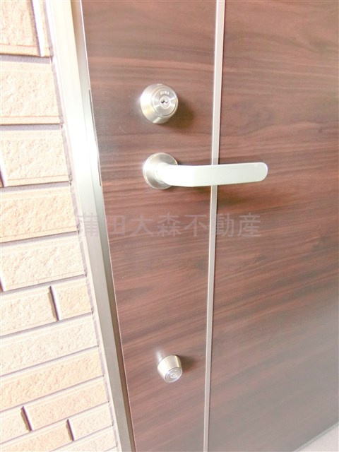 グランクオール蒲田の玄関