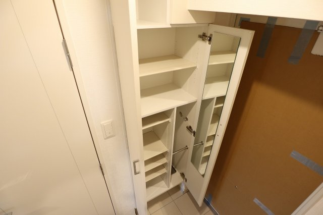 ラ・シック　サヴォイ　5階の収納|別号室のものになります。現状優先。