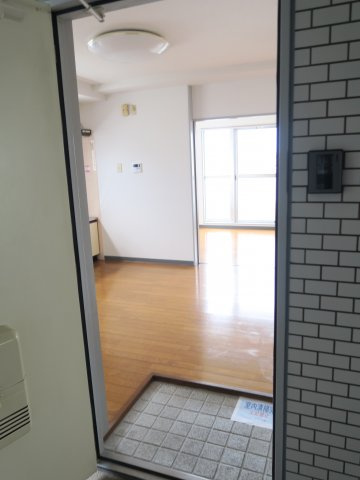 あけぼのＳＳビルの玄関